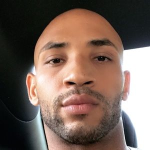 Meet your Posher, Derrick